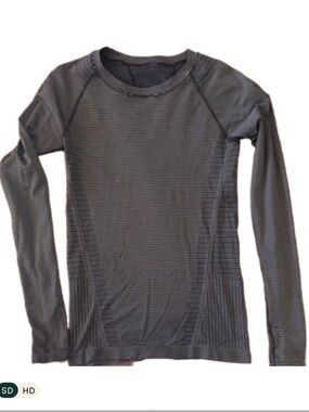 Athleta Long Sleeve Performance T Shirt - Black & White Stripe